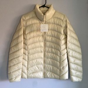 Uniqlo Women Off White Ultra Light Down Jacket
